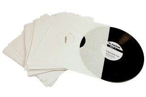 Busta LP interna bianco crema con fori (conf. 50 pz)
